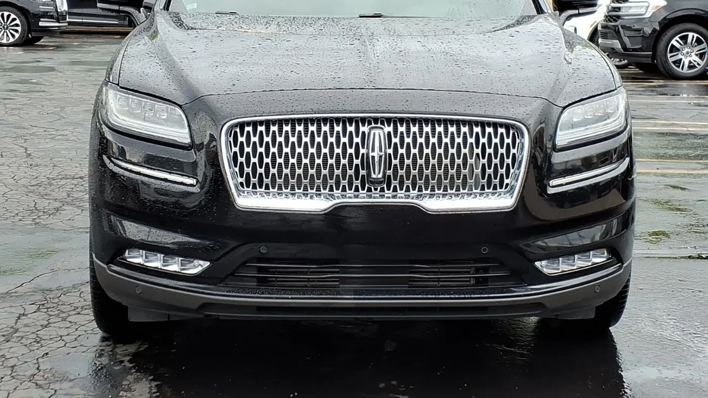 2022 Lincoln Nautilus Black Label