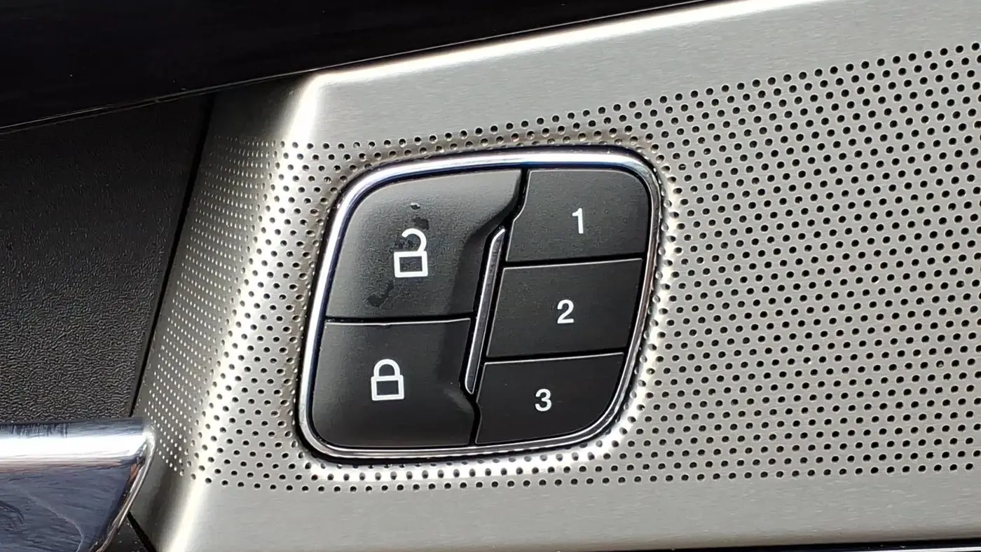 2022 Lincoln Nautilus Black Label