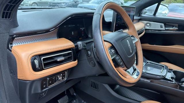 2023 Lincoln Nautilus Black Label