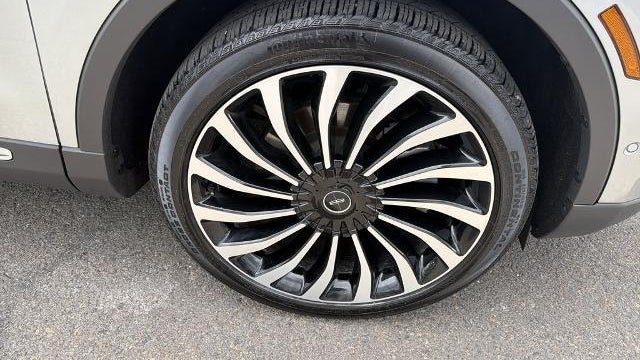2023 Lincoln Nautilus Black Label