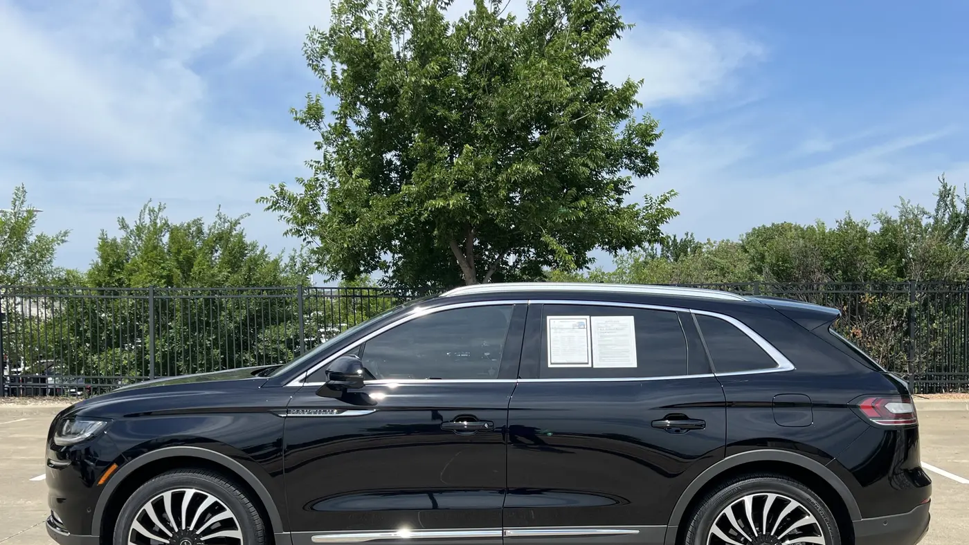 2023 Lincoln Nautilus Black Label