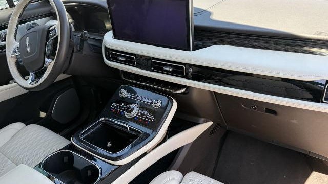 2023 Lincoln Nautilus Black Label
