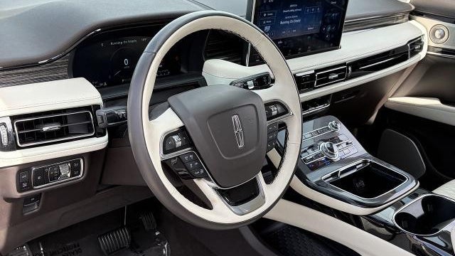 2023 Lincoln Nautilus Black Label