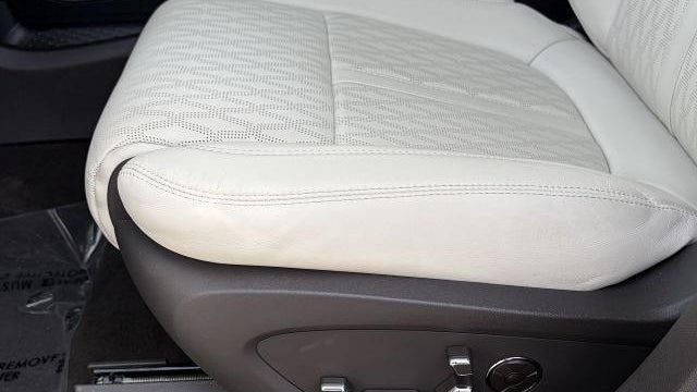 2023 Lincoln Nautilus Black Label