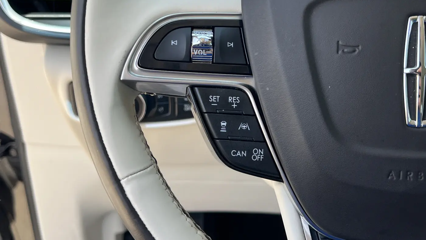 2020 Lincoln Nautilus Black Label