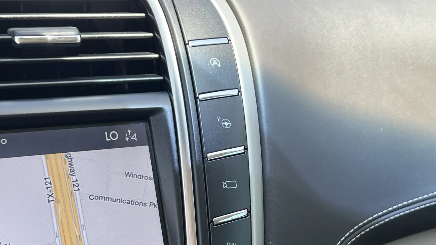 2020 Lincoln Nautilus Black Label