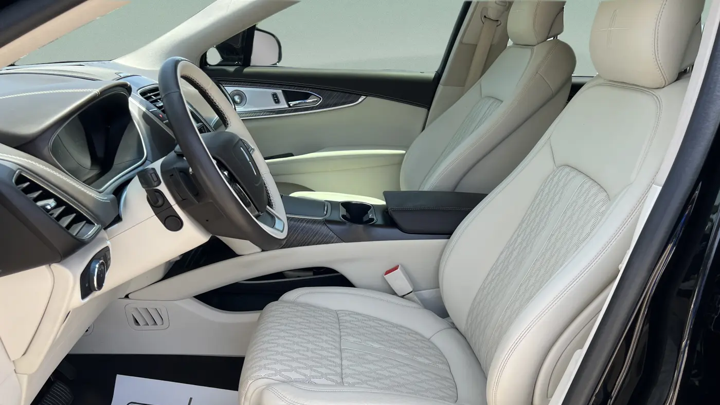 2020 Lincoln Nautilus Black Label