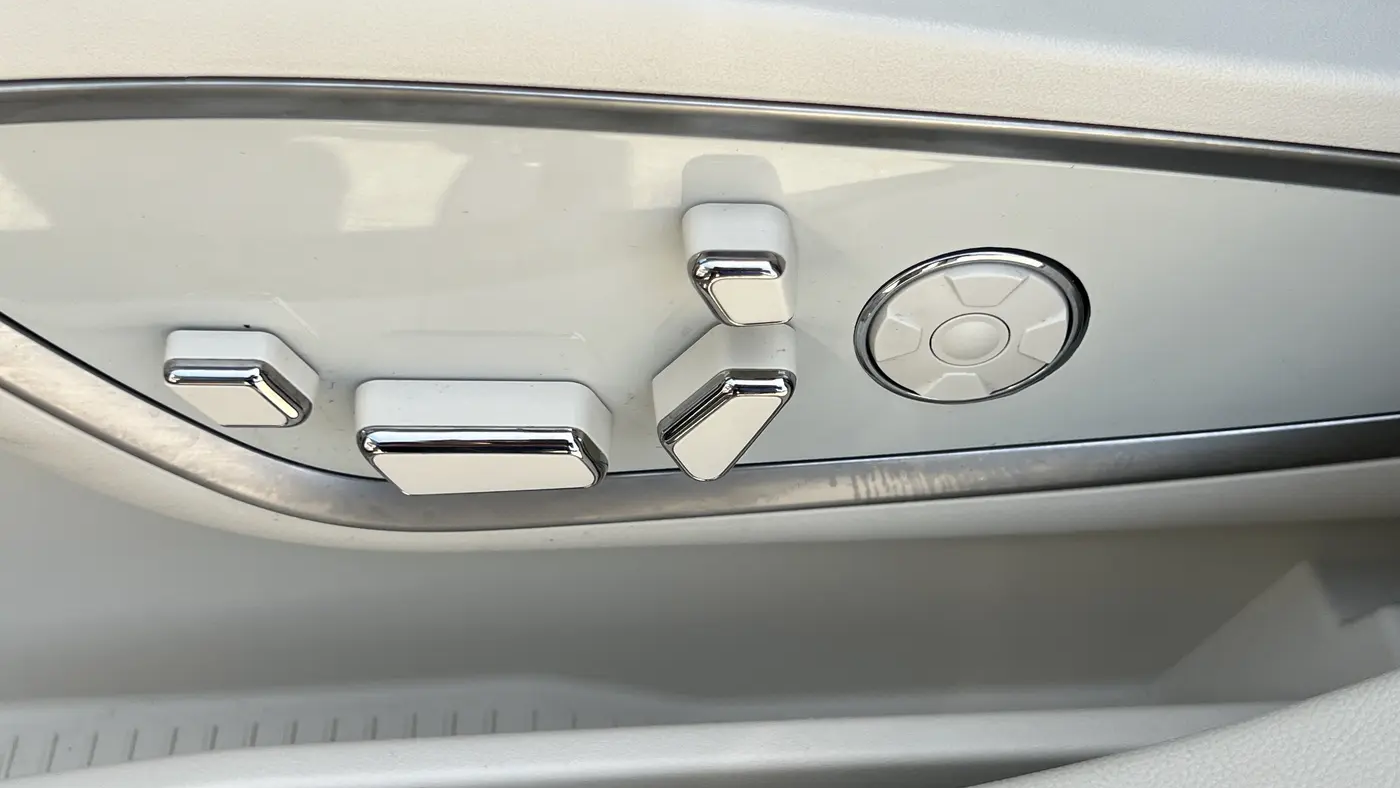 2020 Lincoln Nautilus Black Label
