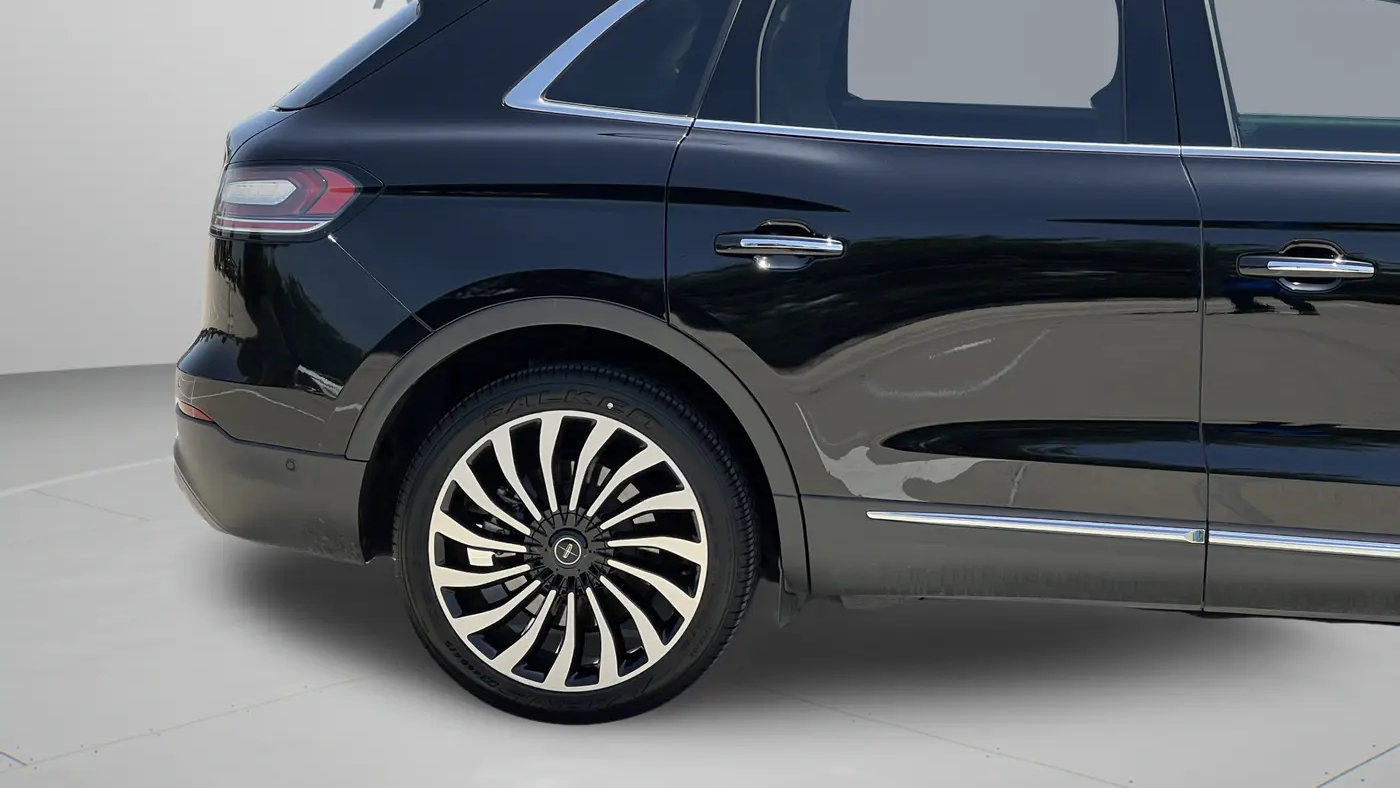 2020 Lincoln Nautilus Black Label