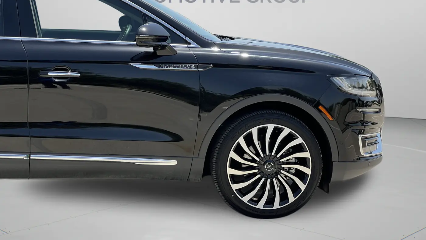 2020 Lincoln Nautilus Black Label