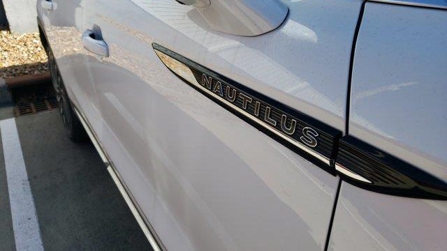 2023 Lincoln Nautilus Black Label