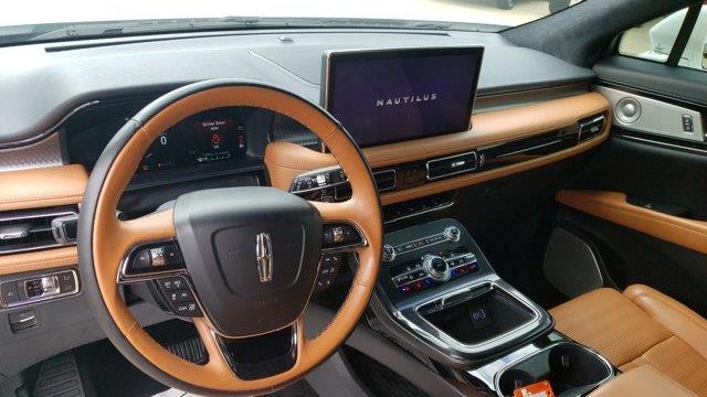 2023 Lincoln Nautilus Black Label
