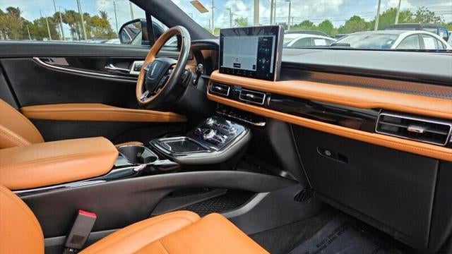 2023 Lincoln Nautilus Black Label