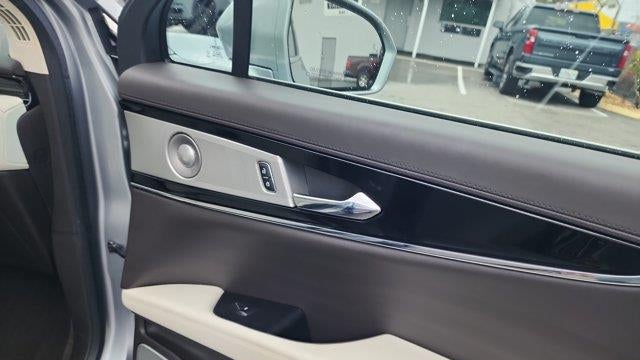 2023 Lincoln Nautilus Black Label