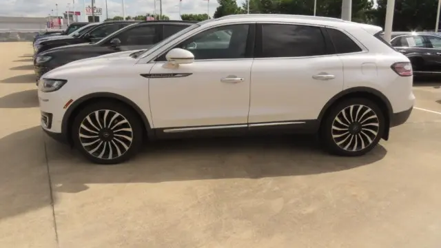 2019 Lincoln Nautilus Black Label