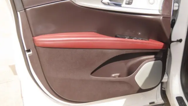 2019 Lincoln Nautilus Black Label
