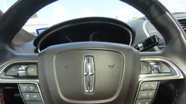 2019 Lincoln Nautilus Black Label