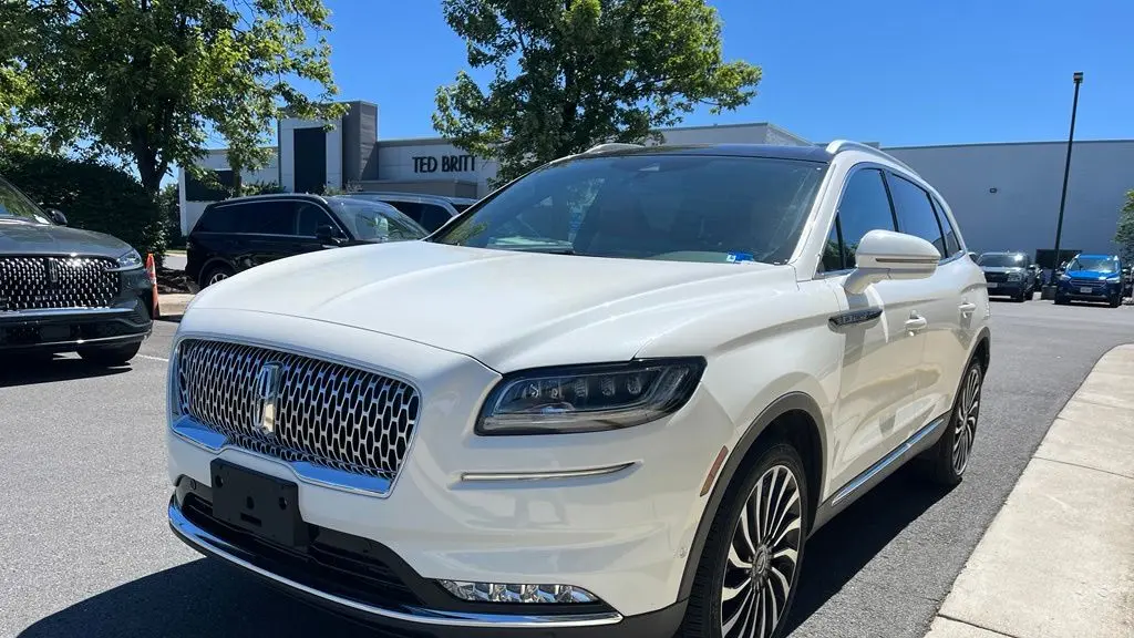 2022 Lincoln Nautilus Black Label