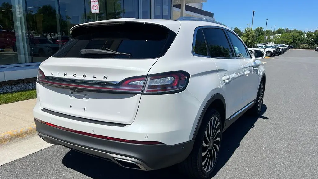 2022 Lincoln Nautilus Black Label
