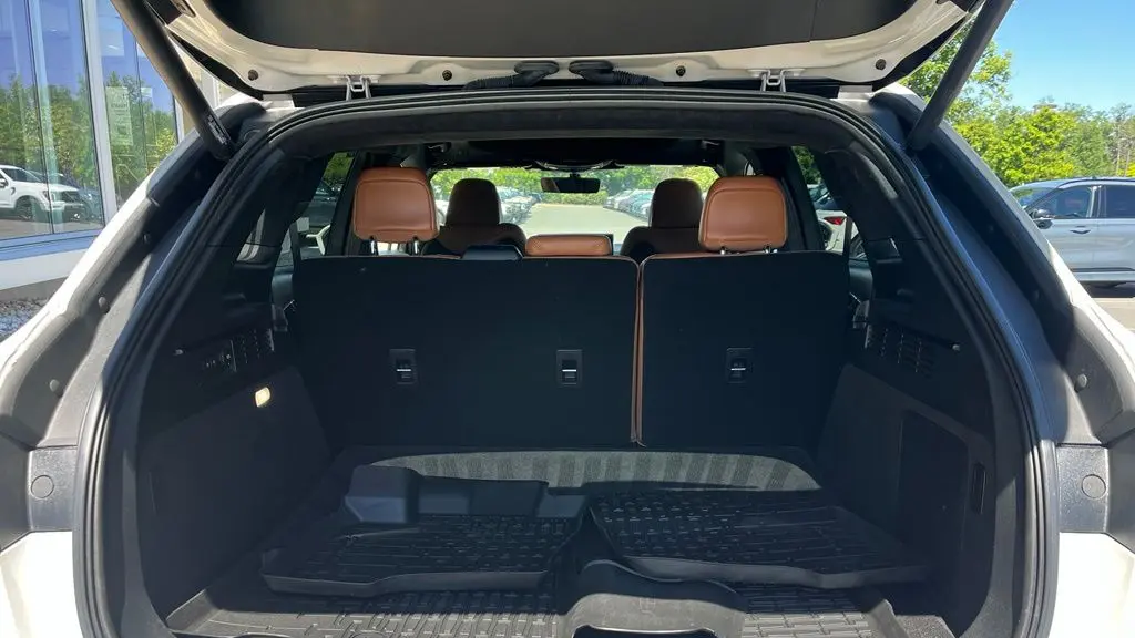 2022 Lincoln Nautilus Black Label
