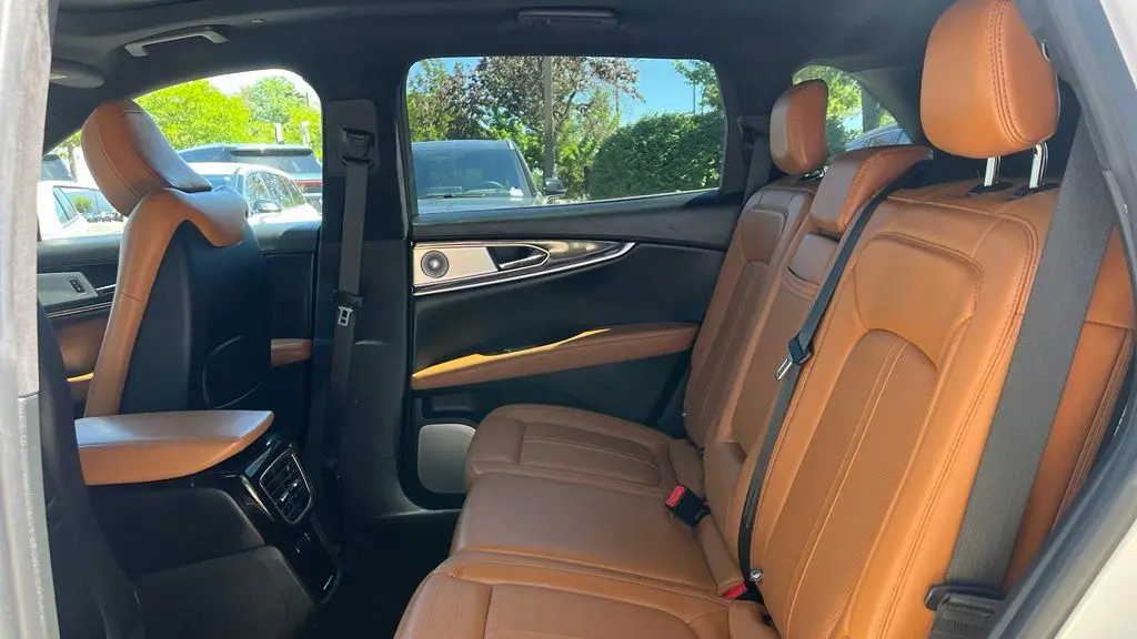 2022 Lincoln Nautilus Black Label