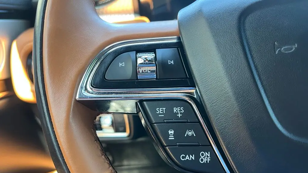 2022 Lincoln Nautilus Black Label