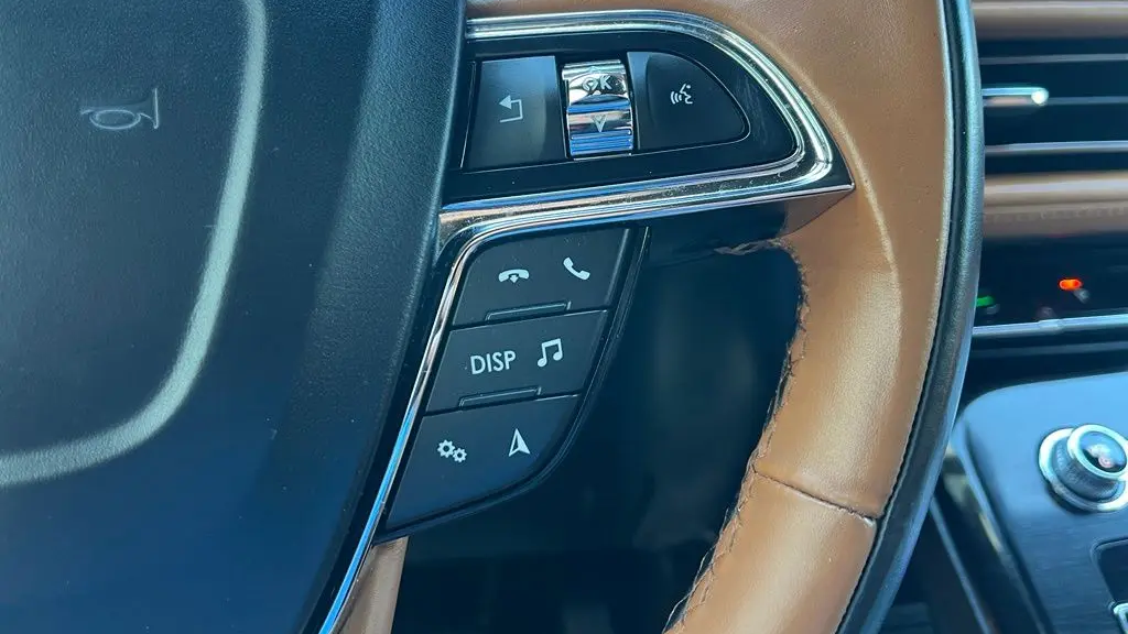 2022 Lincoln Nautilus Black Label