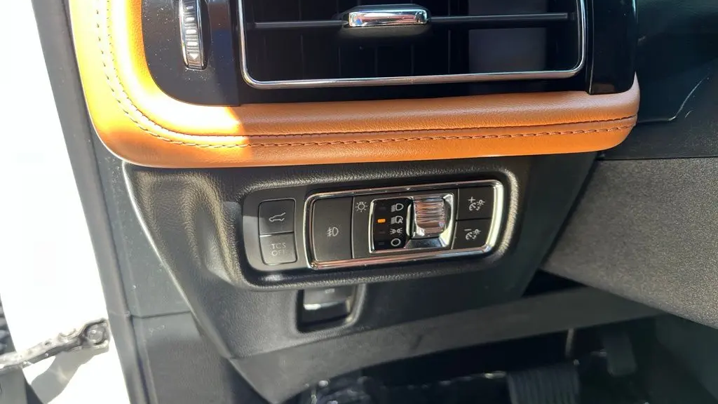 2022 Lincoln Nautilus Black Label