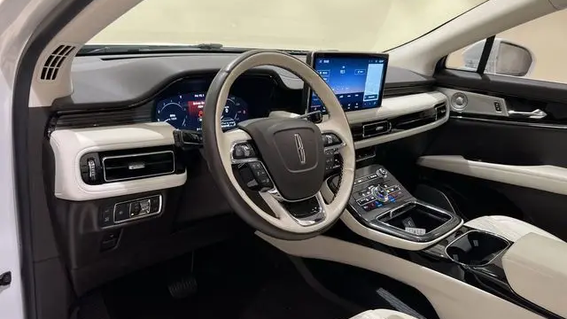 2022 Lincoln Nautilus Black Label