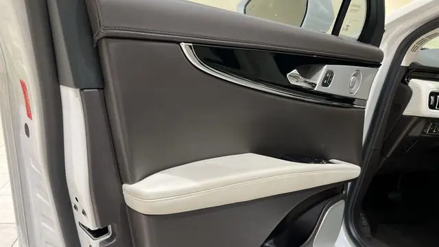 2022 Lincoln Nautilus Black Label