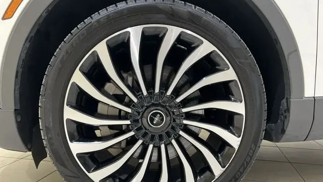 2022 Lincoln Nautilus Black Label