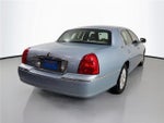2011 Town Car Thumbnail 7