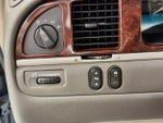 2011 Town Car Thumbnail 10