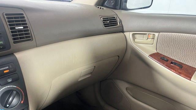 2005 Toyota Corolla LE
