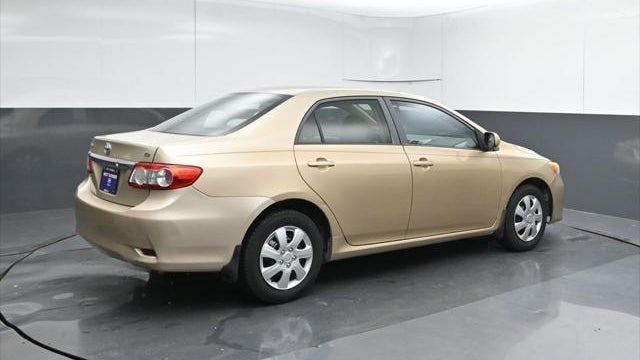 2011 Toyota Corolla LE
