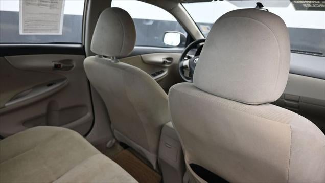 2011 Toyota Corolla LE