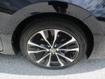 2019 Corolla Thumbnail 9