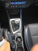 2015 Corolla Thumbnail 19