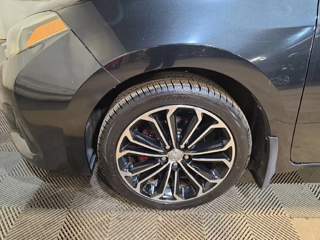 2015 Toyota Corolla - $12,477
