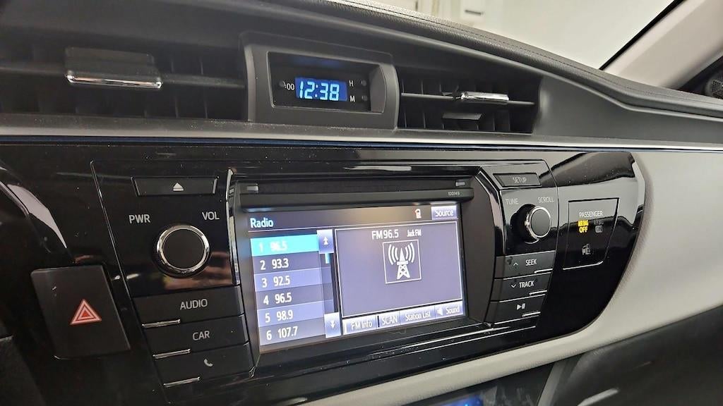 2015 Toyota Corolla LE Plus