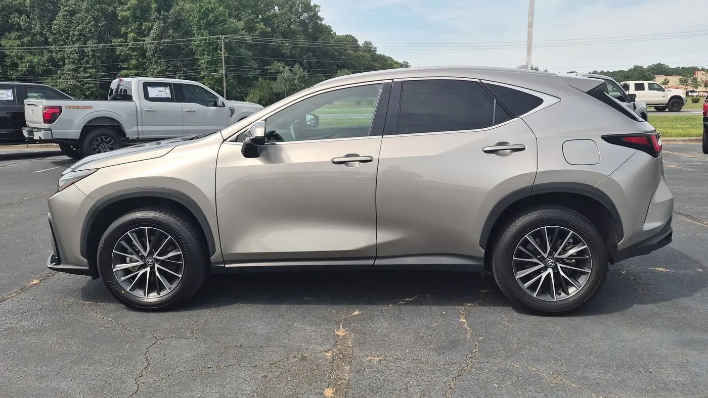 2024 Lexus NX 250 Base