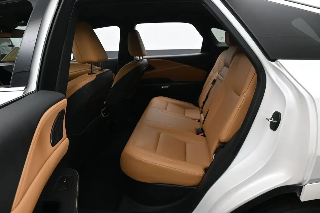 2025 Lexus RX - $43,521