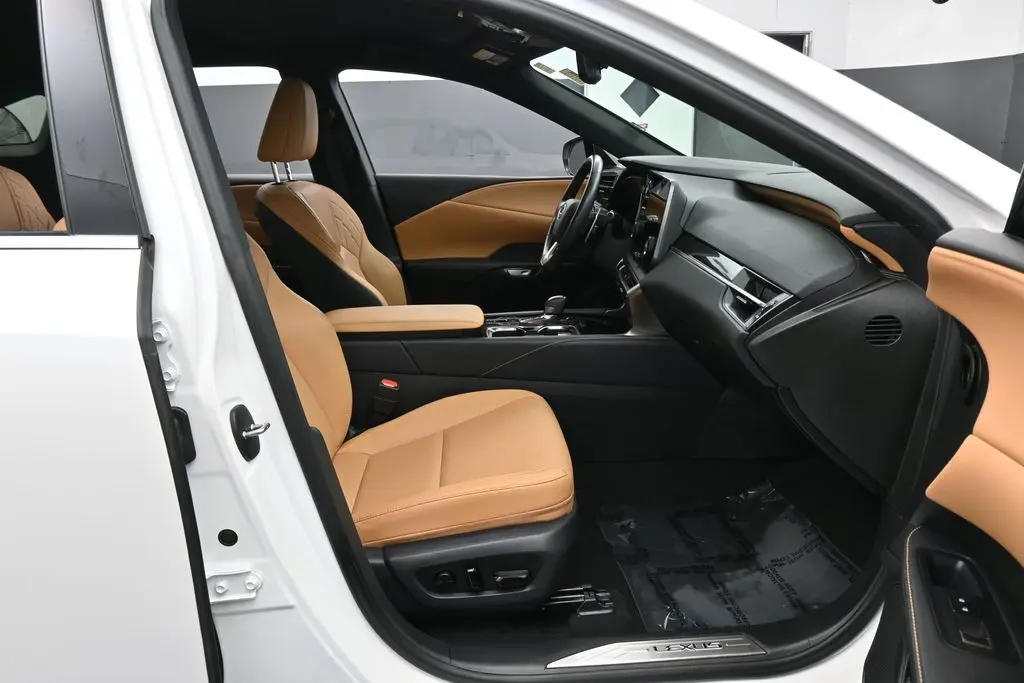 2025 Lexus RX - $43,521