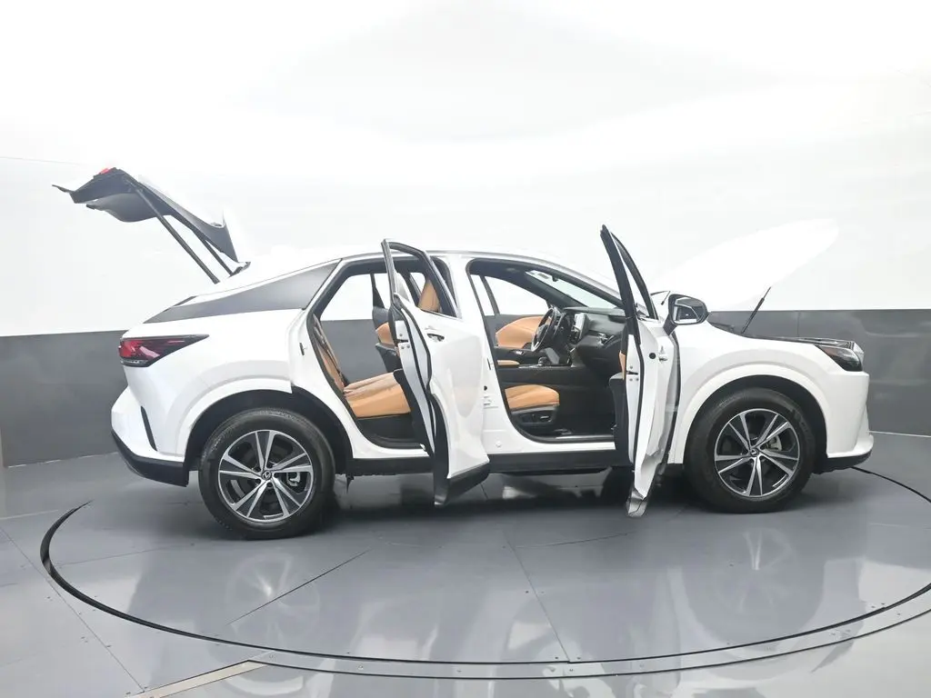 2025 Lexus RX - $43,521