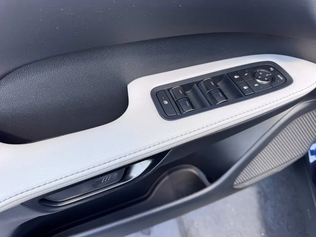 2023 Lexus RX - $42,197