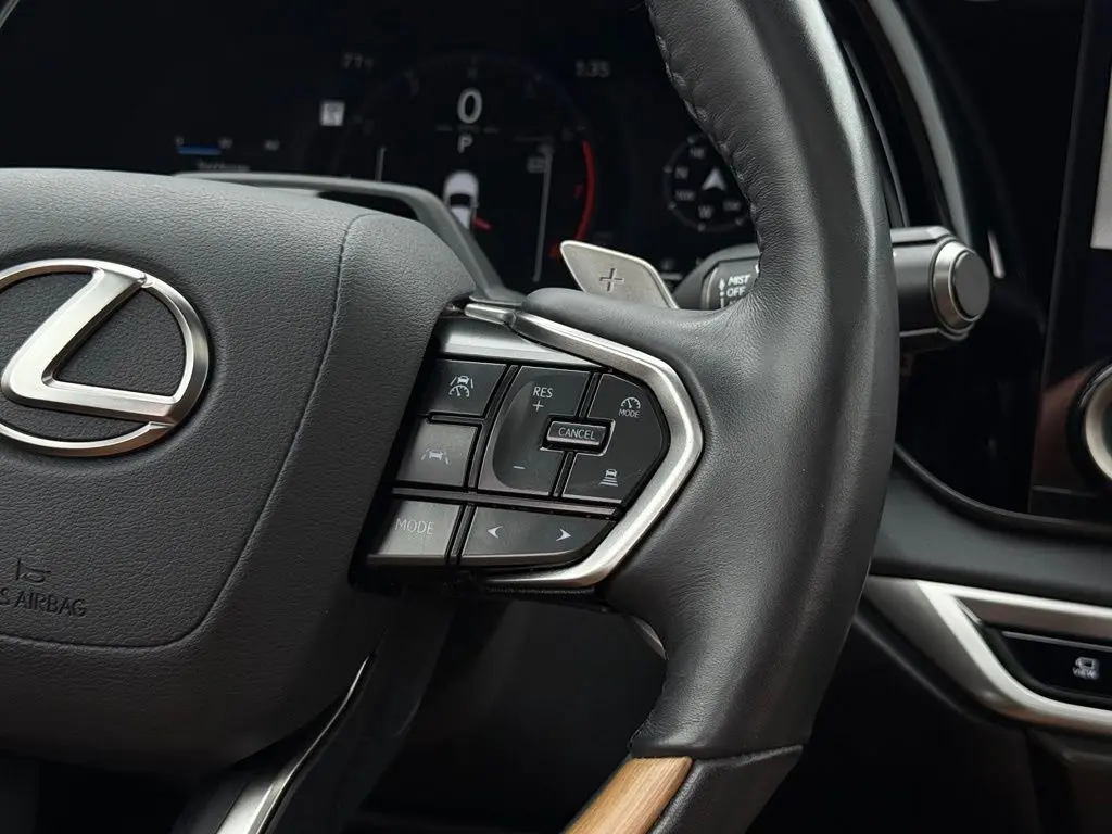 2025 Lexus RX - $45,500