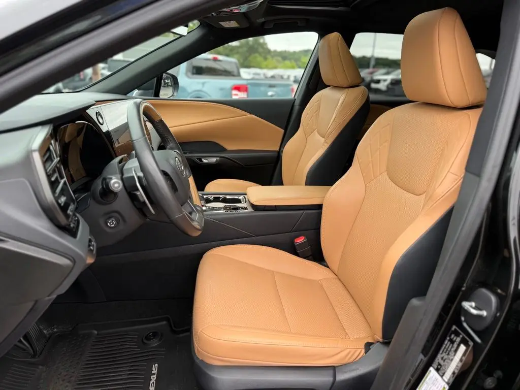 2025 Lexus RX - $45,500