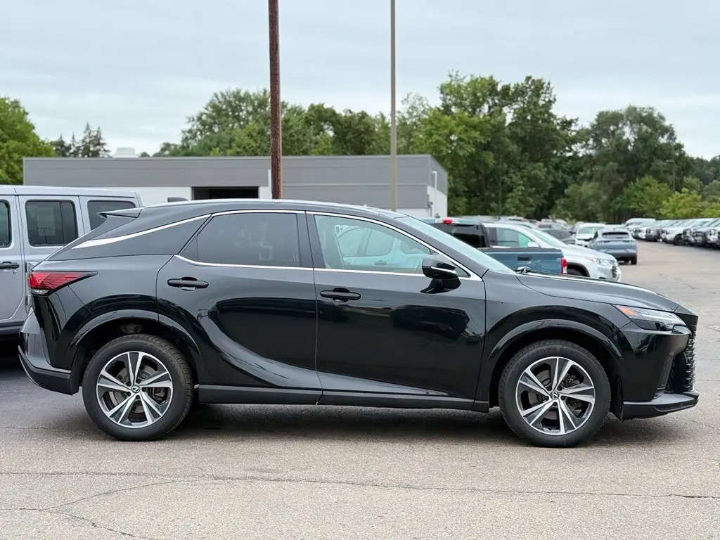 2025 Lexus RX - $45,500