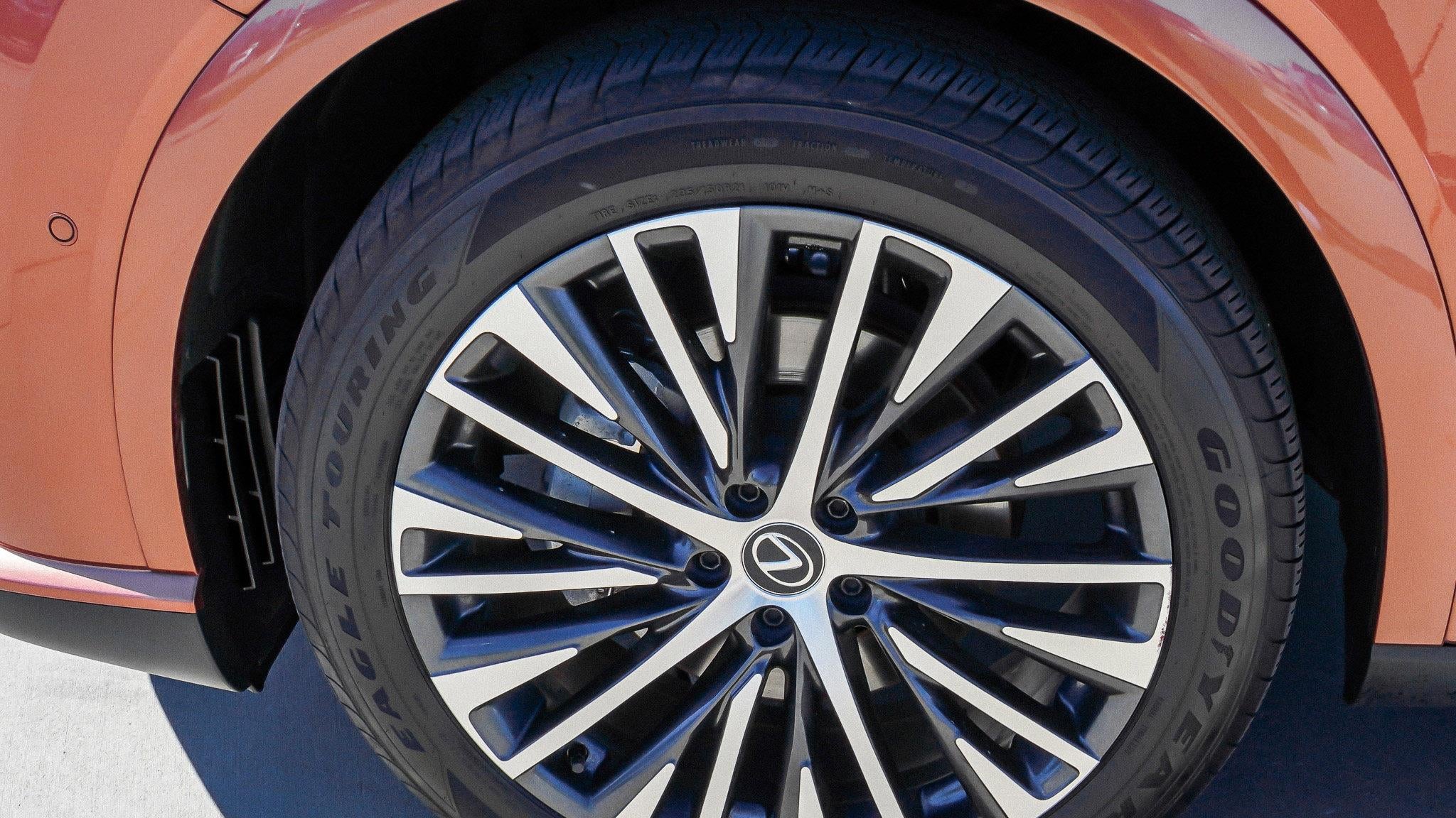 2025 Lexus RX 350h Premium