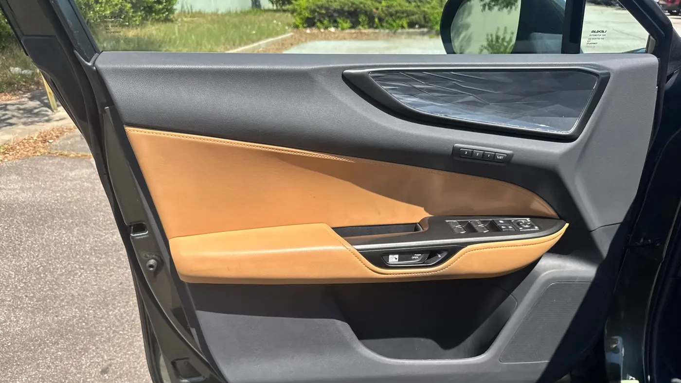 2024 Lexus NX 250 Premium